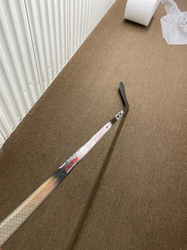 Senior CCM JetSpeed FT8 Pro Left Hand Hockey Stick P29 70 Flex (New)