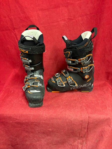 Ski Boots: Mondo 24 & 24.5 Men's Tecnica Ski Boots Medium Flex (Used)