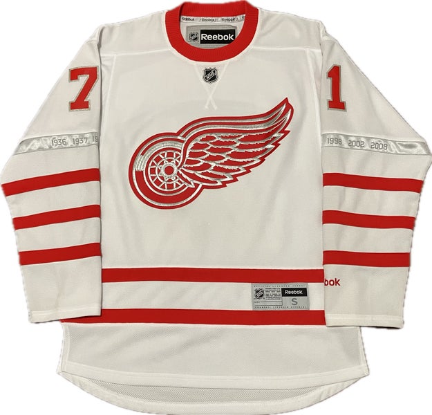 Detroit Red Wings Dylan Larkin 2017 Centennial Classic Reebok NHL Hockey Jersey Size S