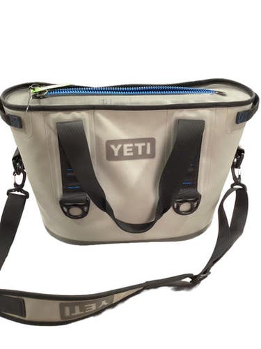 Used YETI LARGE TRAVEL COOLER Camping Accessory 11347-S000260581