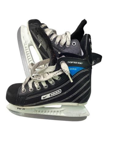 Used CCM JETSPEED Youth Hockey Skate Black And Red Youth 11.0 11347-S000258798