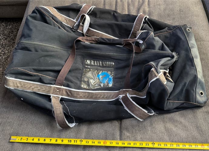 TPS PRO JUNIOR HOCKEY PLAYER BAG SINGLE POCKET & ZIPPER WITH NAME TAG HOLDER USE