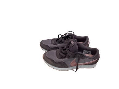 Used Nike Basketball Shoes W Graphite And Pink Youth 06.0 11347-S000259467