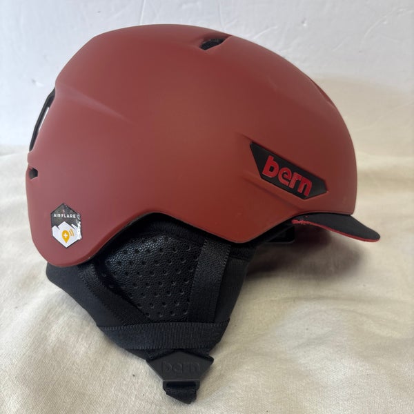 Unisex Medium Bern Helmet (New)
