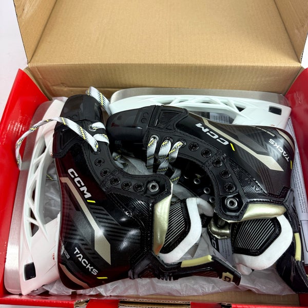 New CCM Tacks ASV Skates | Intermediate 5.5 Wide | CCM464