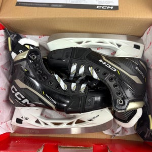 New CCM Tacks ASV Skates | Intermediate 5 Regular | CCM471