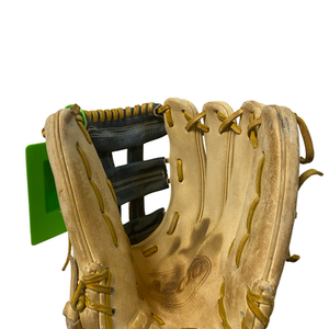 Used Wilson A2000 DW5 BB/SB Glove RH Throw Tan 12" 11706-S000368676