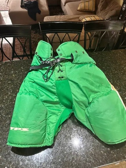 CUSTOM Men's Senior XL Kelly Green w/white & Vegas Gold stripe. TPS Hockey Pants (Used)
