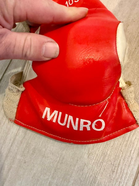 Munro Hockey Player Elbow Pads