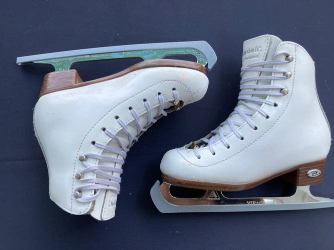 Riedell Diamond Figure Skates | Youth 12.5 (Medium)