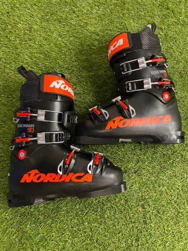 Mondo 25 & 25.5 Nordica Dobermann 90 Ski Boots Soft Flex (New)