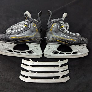 Used Bauer Supreme M5 Pro Skates Size 2.5 with Superfeet Insoles and Extra Runners