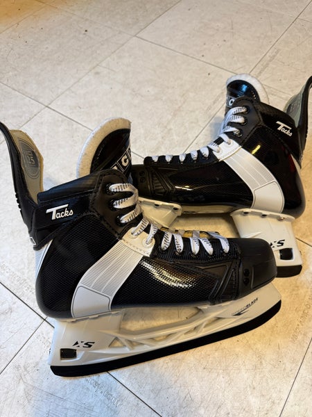 2024 CCM Tacks XF 652 Hockey Skates Regular Width 8 (Used)