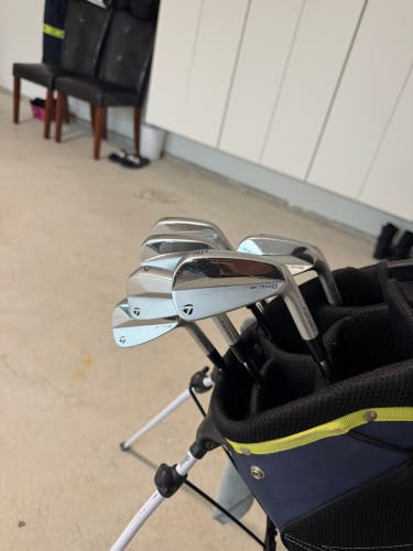 Men's 2022 TaylorMade P7MB Right Handed Iron Set (Used)