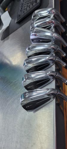 Used Taylormade QI MAX MT STIFF STEEL Mens Iron Set RH 5I-GW/AW 11497-S000154215