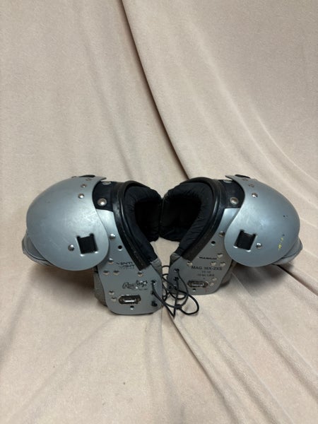 XS Youth Rawlings Venti Light Shoulder Pads (Used)