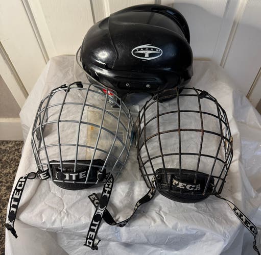 VINTAGE CCM TACKS 852 BLACK ICE HOCKEY HELMET CLEAR HALF SHIELD 2 ITECH CAGES