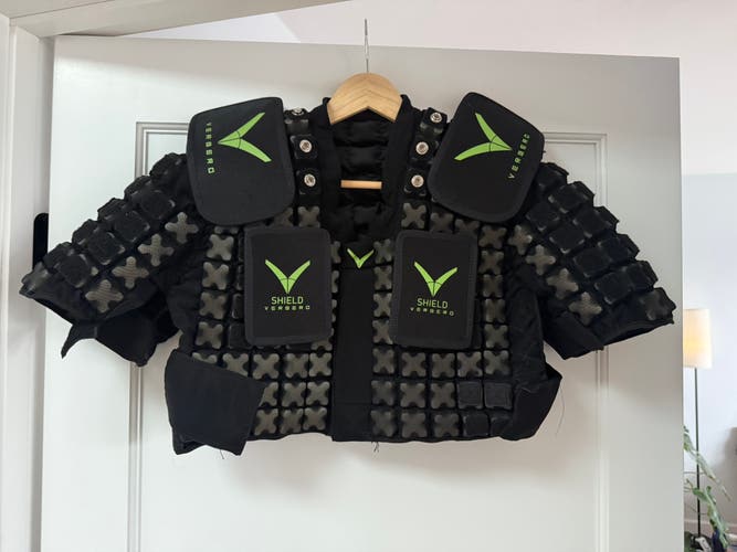 Medium/Large Intermediate Verbero Shoulder Pads (New)