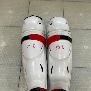 Senior Bauer Vapor 2X 16" Shin Pads (Used)