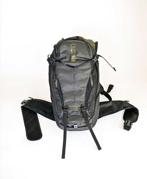 Like New Black Camelbak KUDU 10L Protector Backpack