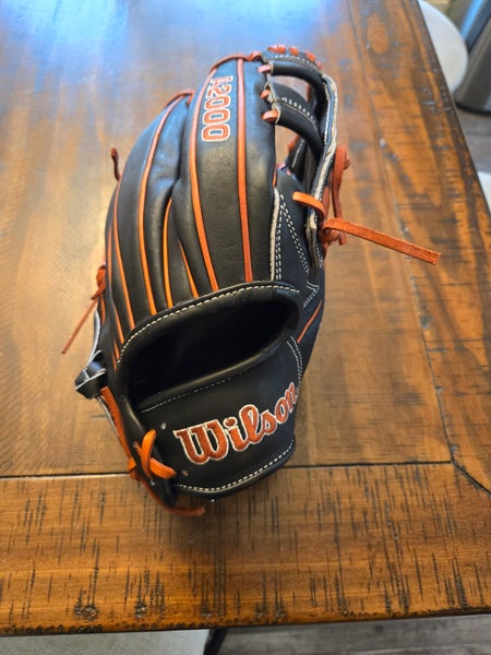 Wilson RH Infield A2000 1716 Baseball Glove 11.5" (New)