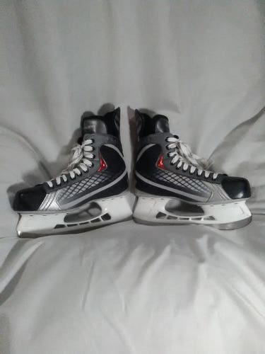 2022 Bauer Vapor Hockey Skates Regular Width
