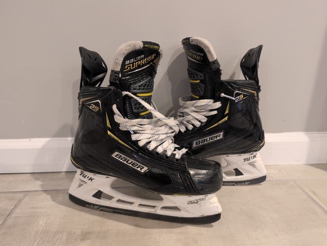 Bauer Supreme 2S Pro Hockey Skates Regular Width 8 (Used)