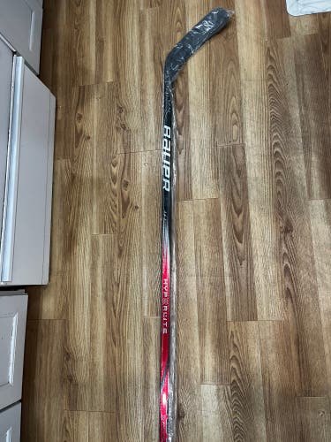 Senior Bauer Vapor Hyperlite 2 Right Handed Hockey Stick P92M 82 Flex Pro Stock (New)