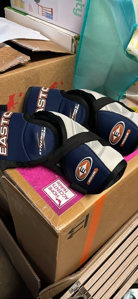 Senior Medium Easton Synergy 300 Elbow Pads Pro Stock (Used)