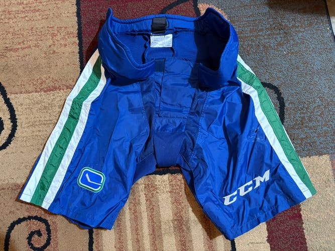 Vancouver Canucks NHL CCM PP90 pro stock pant shell senior L