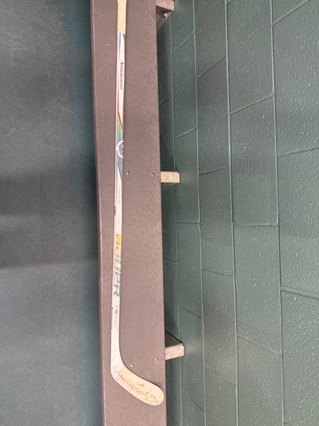 Senior Bauer Proto2 Left Hand Hockey Stick P28 77 Flex (Used)