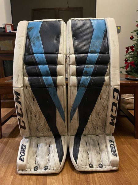 35" 2018 CCM Extreme Flex lll Goalie Leg Pads Pro Stock (Used)