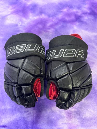 Black Junior Bauer Vapor 3X Gloves 12" (Used)