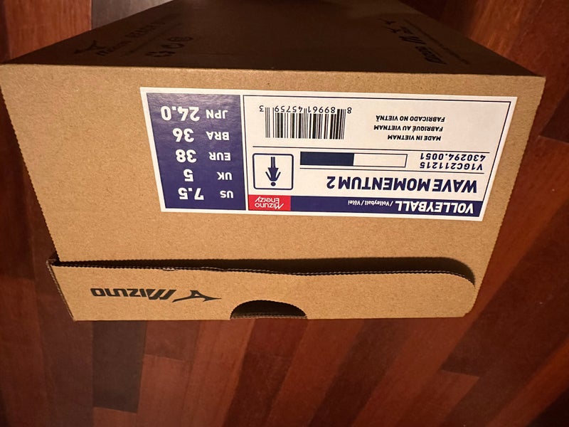 Mizuno Wave Momentum 2 Volleyball shoes