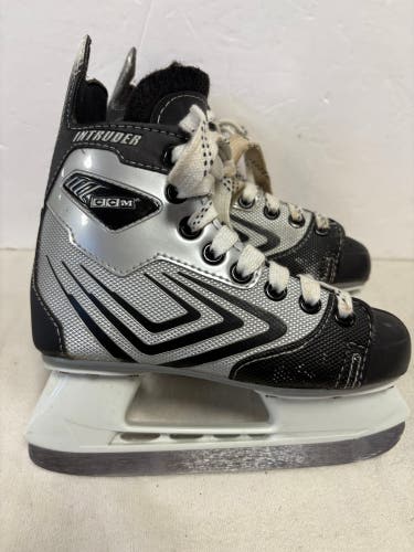 CCM Intruder Hockey Skates Regular Width 13 (Used)