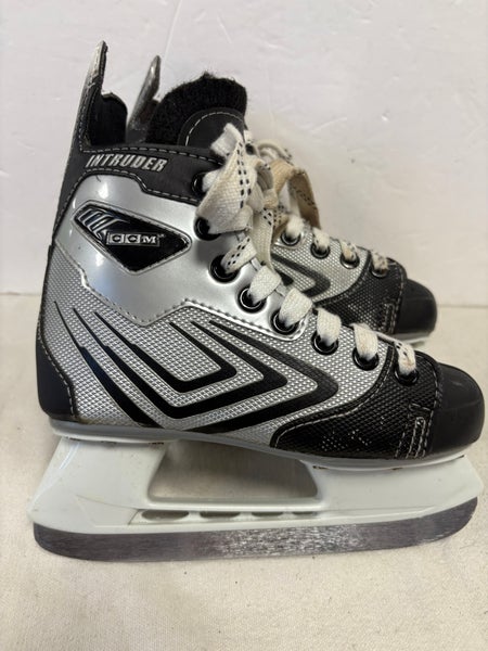 CCM Intruder Hockey Skates Regular Width 13 (Used)