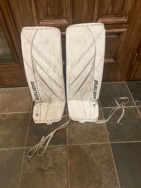31" 2023 Bauer Vapor X5 Pro Goalie Leg Pads (Used)