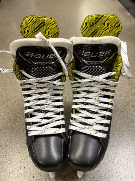 Bauer S24 Supreme Elite (SMU) Hockey Skates Regular Width 8 (Used)