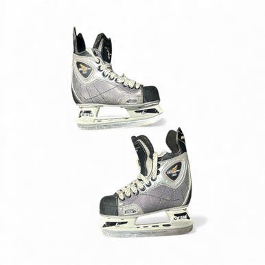 Used CCM VECTOR 3.0 Youth Hockey Skate Youth 10.5 11873-C000228034