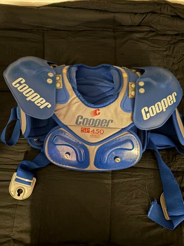Medium Cooper Senior Shoulder Pads (Used) vintage