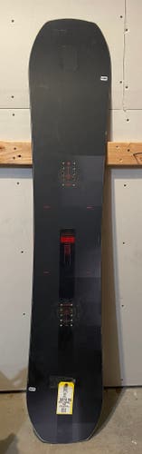 Used 2025 Nitro Team Pro Snowboard (Size: 157 Wide)