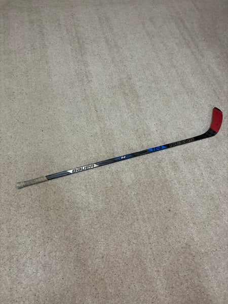 Youth Bauer Right Handed Hockey Stick 40 Flex (Used)