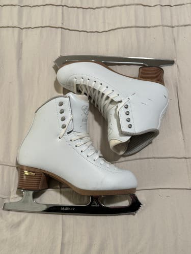 Jackson Ultima Evo Figure Skates B Adult 6.5 (Used)