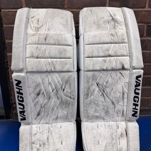 White 24" Junior Vaughn Velocity V9 Goalie Leg Pads (Used)