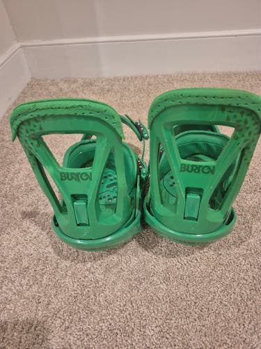Men's Large Burton Freestyle Snowboard Bindings All Mountain (Used)