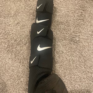 Black Senior Nike Shin Guards (Used)