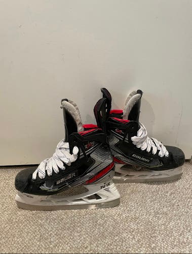 2019 Bauer Vapor 2X Pro Hockey Skates Regular Width Pro Stock 7.5 (Used)