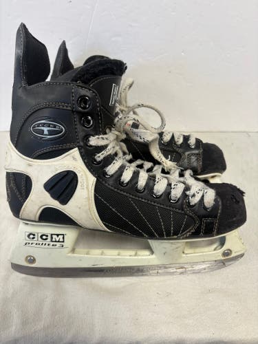 CCM JetSpeed Black Hockey Skates Regular Width 8.5 (Used)