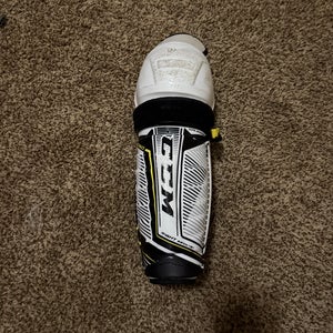 Intermediate CCM Tacks 9060 13" Shin Pads (Used)