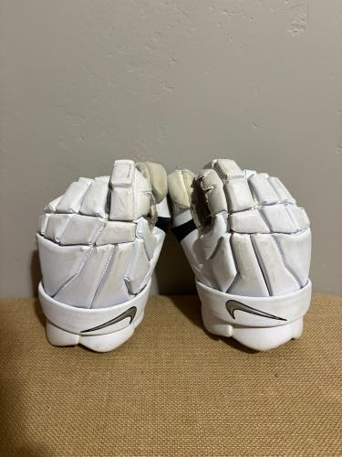 Nike Vapor Pro Lacrosse Gloves Large (Used)